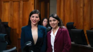 ministra y subse mujer w