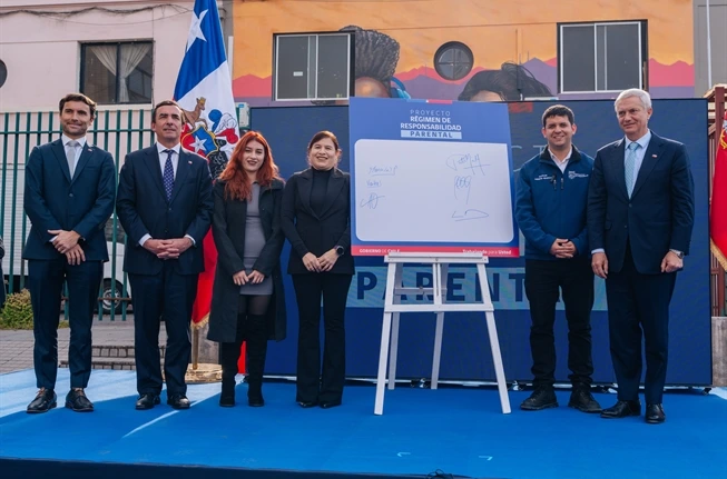 Presidente Kast y proyecto que sanciona a padres de menores que hagan destrozos: “Hay muchos (papás) que no tienen conciencia de lo que está haciendo su hijo” proyecto parental