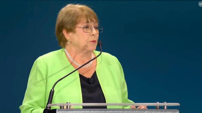 Expresidenta Michelle Bachelet en debate por la Secretaría General de las Naciones Unidas: “Es hora de que las mujeres estén al timón”