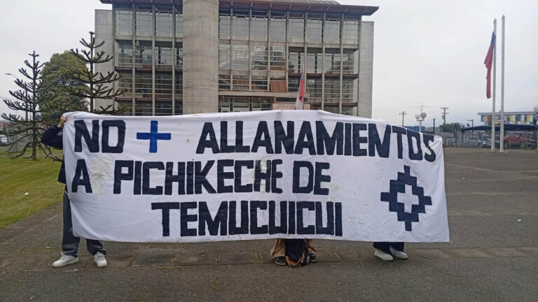 Presentan amparo en favor de niños mapuche por constantes controles policiales del transporte escolar