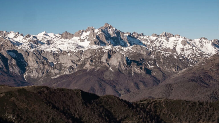 Nueva evidencia geológica: 803 microsismos revelan una deformación activa e imperceptible en la cordillera de los Andes en Valparaíso