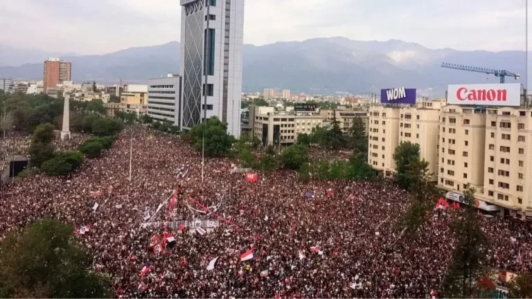 Ultraderecha presiona al presidente Kast para que indulte a uniformados condenados tras el estallido social