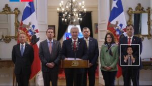 Presidente Kast blinda a ministro Rabat, asume responsabilidad y califica de “error” decretos que liberaron a condenados de delitos sexuales contra menores