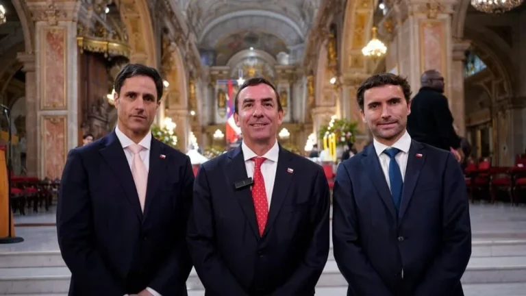 Gobierno sigue sin explicar criterio Rabat y asegura que de las 56 rebajas, 36 presentaron un recurso de amparo previo