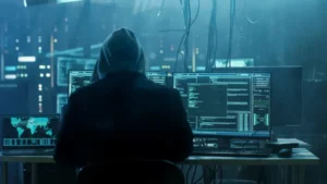 CMF alerta y denuncia por presuntos delitos de estafa a tres entidades que ofrecen créditos en internet